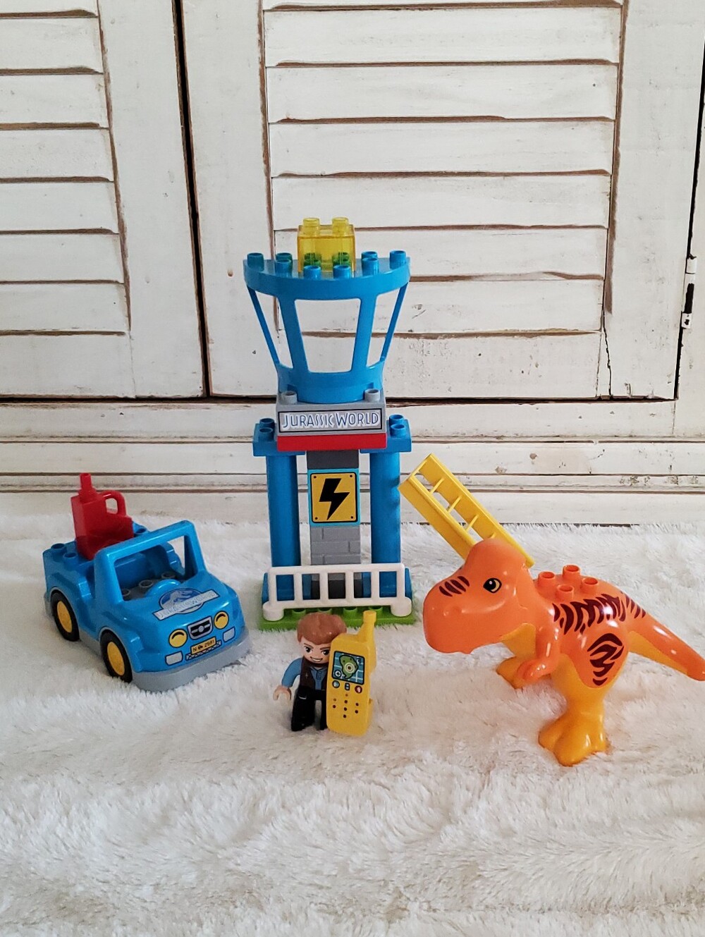 Lego DUPLO T-Rex Tower Jurassic World 10880